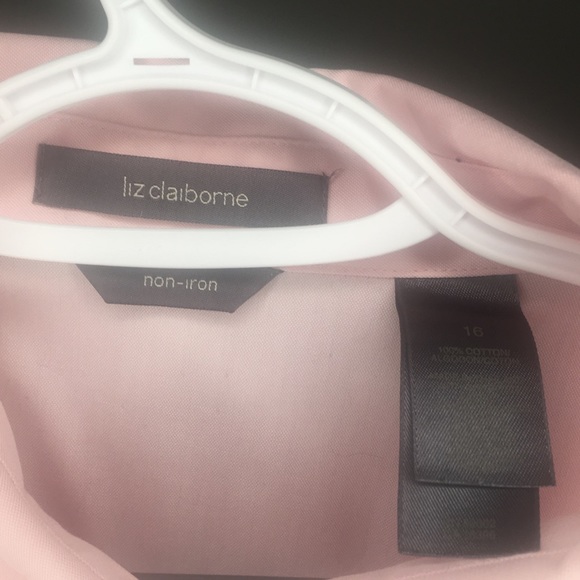 EUC Liz Claiborne Button Down - Picture 7 of 8